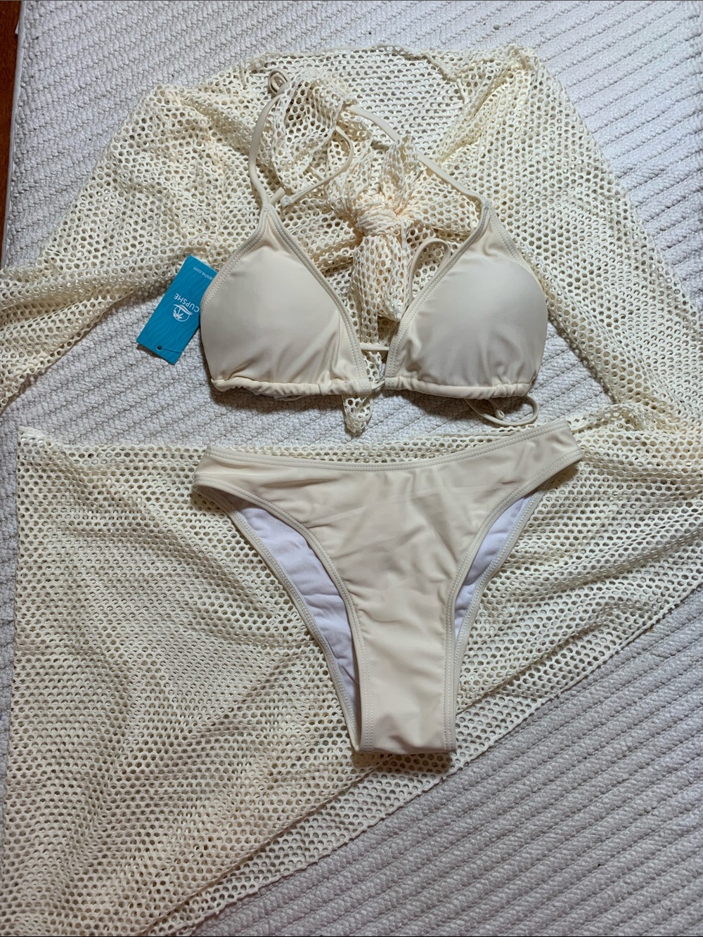 NWT Cupshe Cream Triangle Bikini Set with Crochet Cover Up, Size S